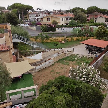 Villa Giuliana Stanze Con Bagno Interno In Villa A 350 Mt Spiaggia Libera Lido Delle Sirene Anzio Exterior foto