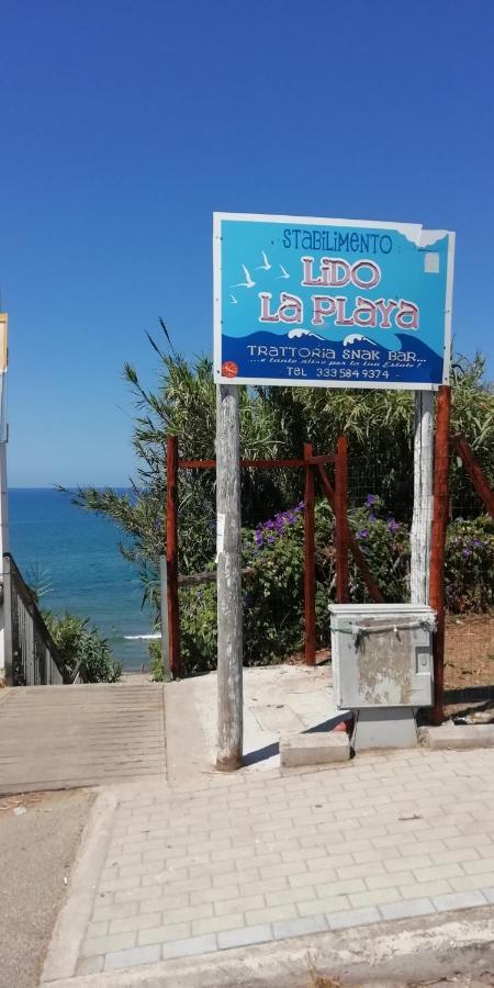 Villa Giuliana Stanze Con Bagno Interno In Villa A 350 Mt Spiaggia Libera Lido Delle Sirene Anzio Exterior foto